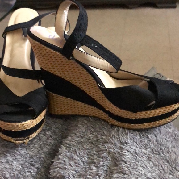 Wedge Sandals - Picture 2 of 5